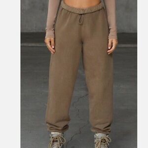 Joah Brown Oversized Joggers in Cacao